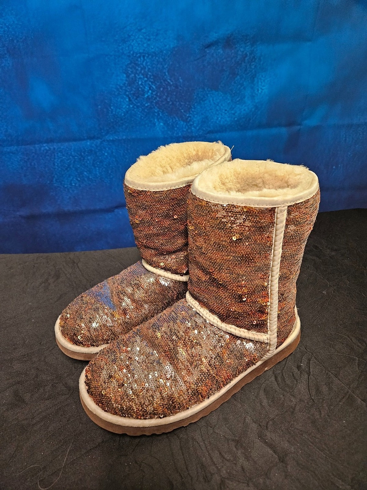 UGG Classic Short Boots Womens Size 6 Multicolor Sequin Sparkling 3353 Pull On