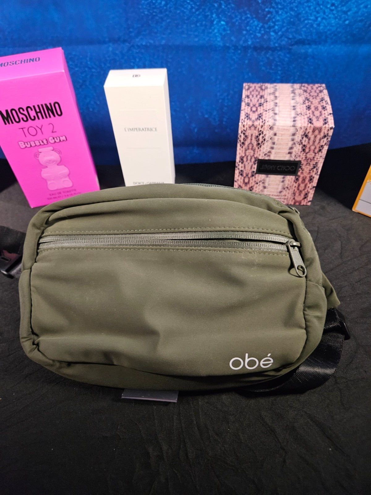 NWOT OBE FITNESS WAIST PACK OR BELT BAG OLIVE GREEN NYLON