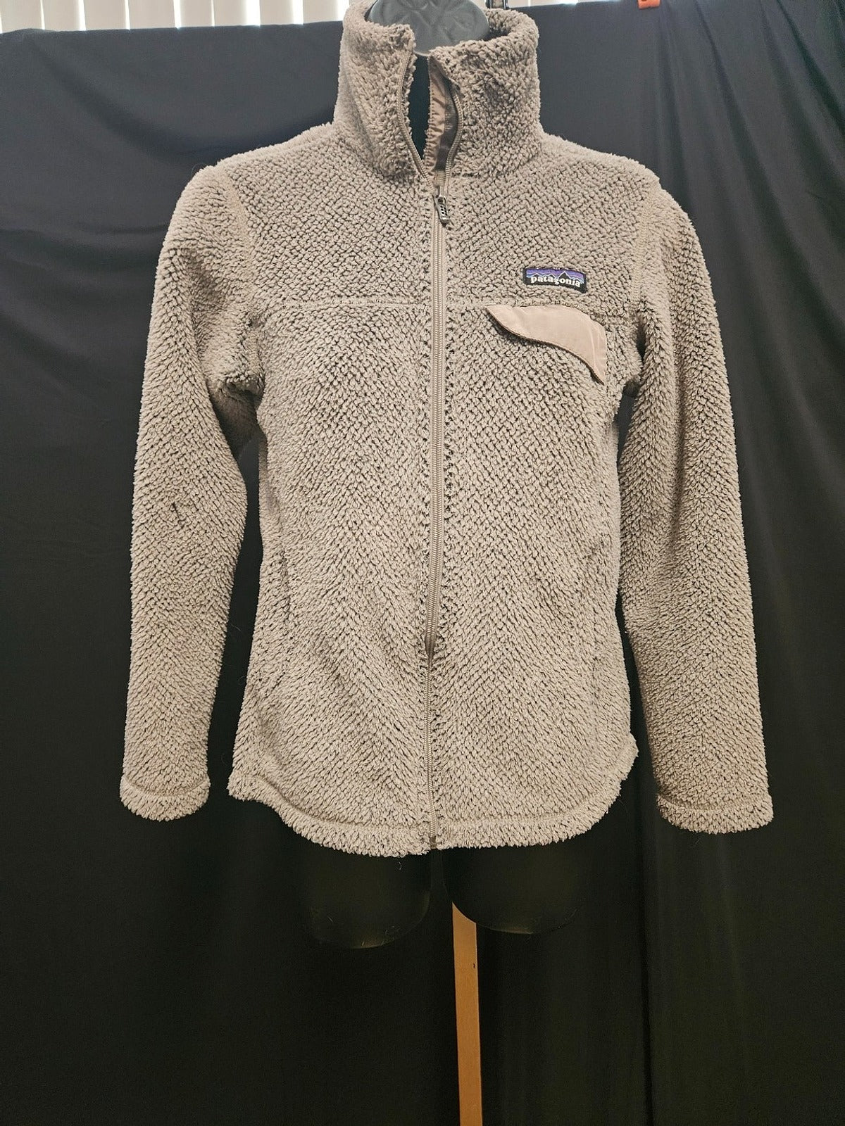 PATAGONIA WOMENS XS RETRO-XSTYLE SHERPA FLEECE ZIP UP USED