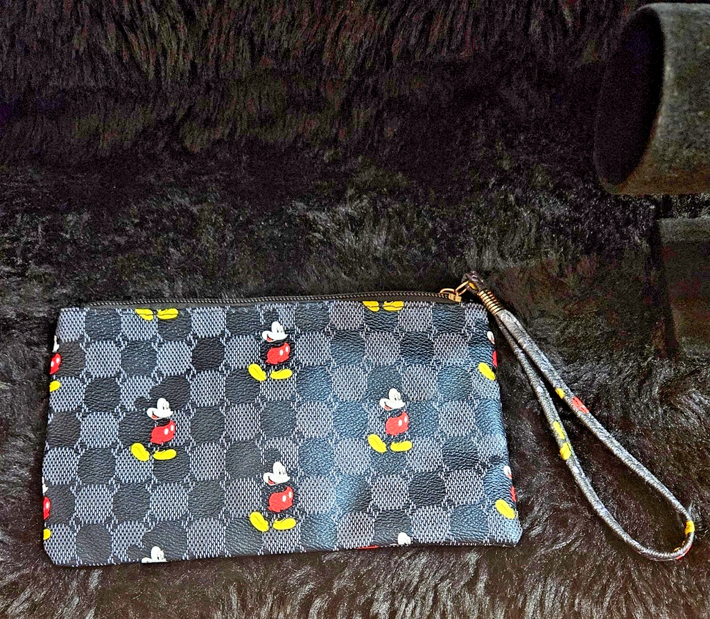 DISNEY MICKEY MOUSE FAUX LEATHER POUCH,WRISTLET,CLUTCH, COIN PURSE MINI BAG