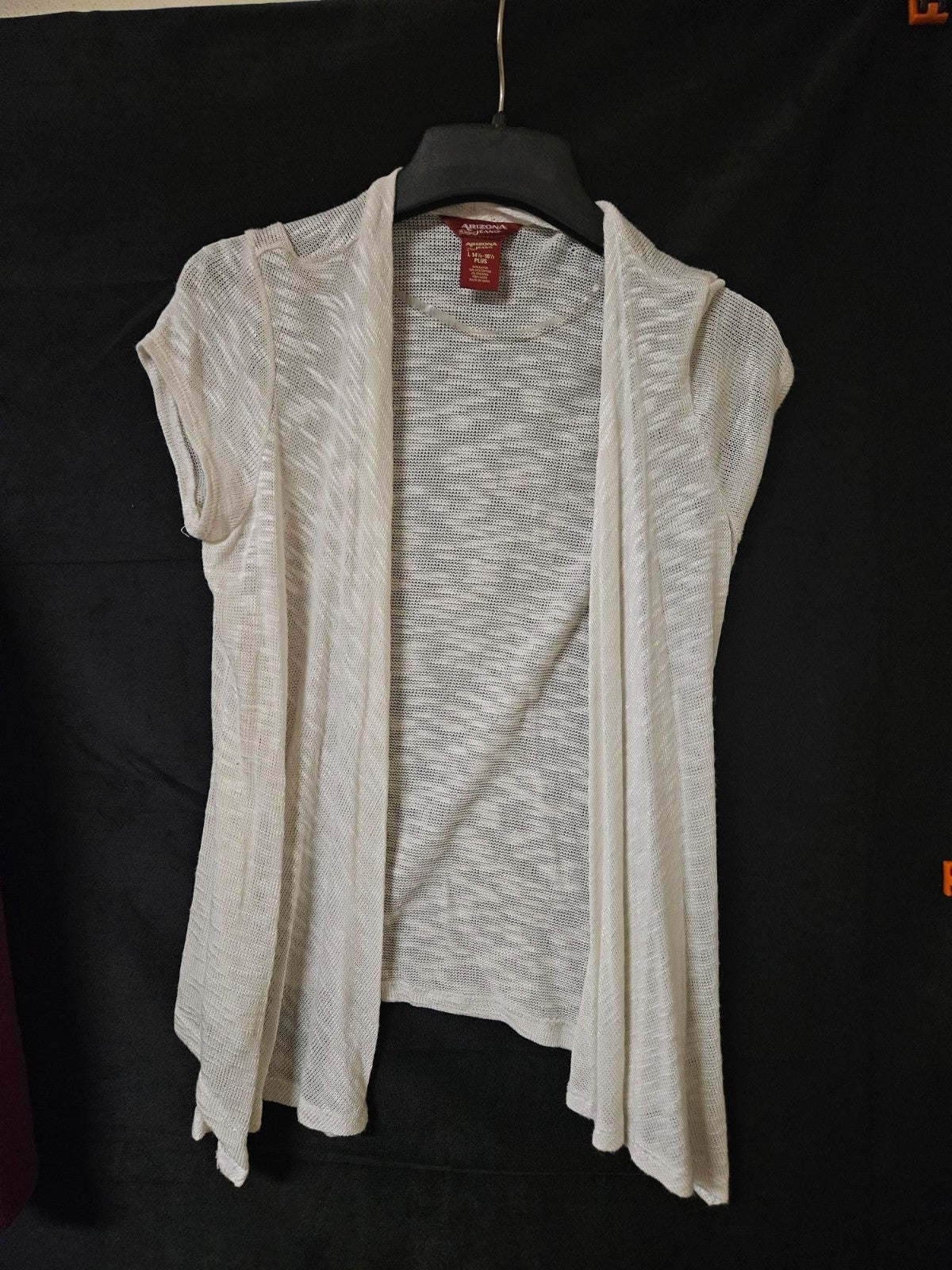 ARIZONA JEANS GIRLS LARGE PLUS 14 1/2 TO 16 1/2  CARDIGAN SWEATER CREAM COLORED