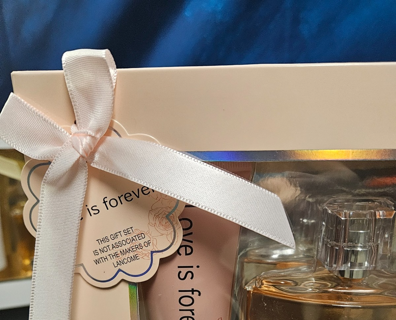 LOVE IS FOREVER BODY LOTION, EAU DE PARFUM, SHOWER GEL SET