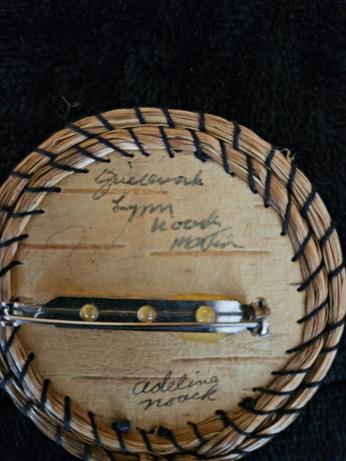 NATIVE AMERICAN ARTIST SIGNED ROUND BIRCHBARK, SWEETGRASS & PORCUPINE QUILL PIN
