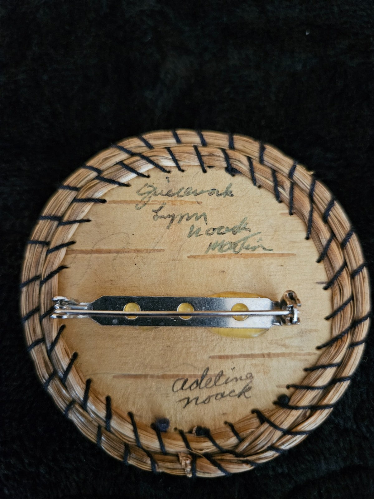 NATIVE AMERICAN ARTIST SIGNED ROUND BIRCHBARK, SWEETGRASS & PORCUPINE QUILL PIN