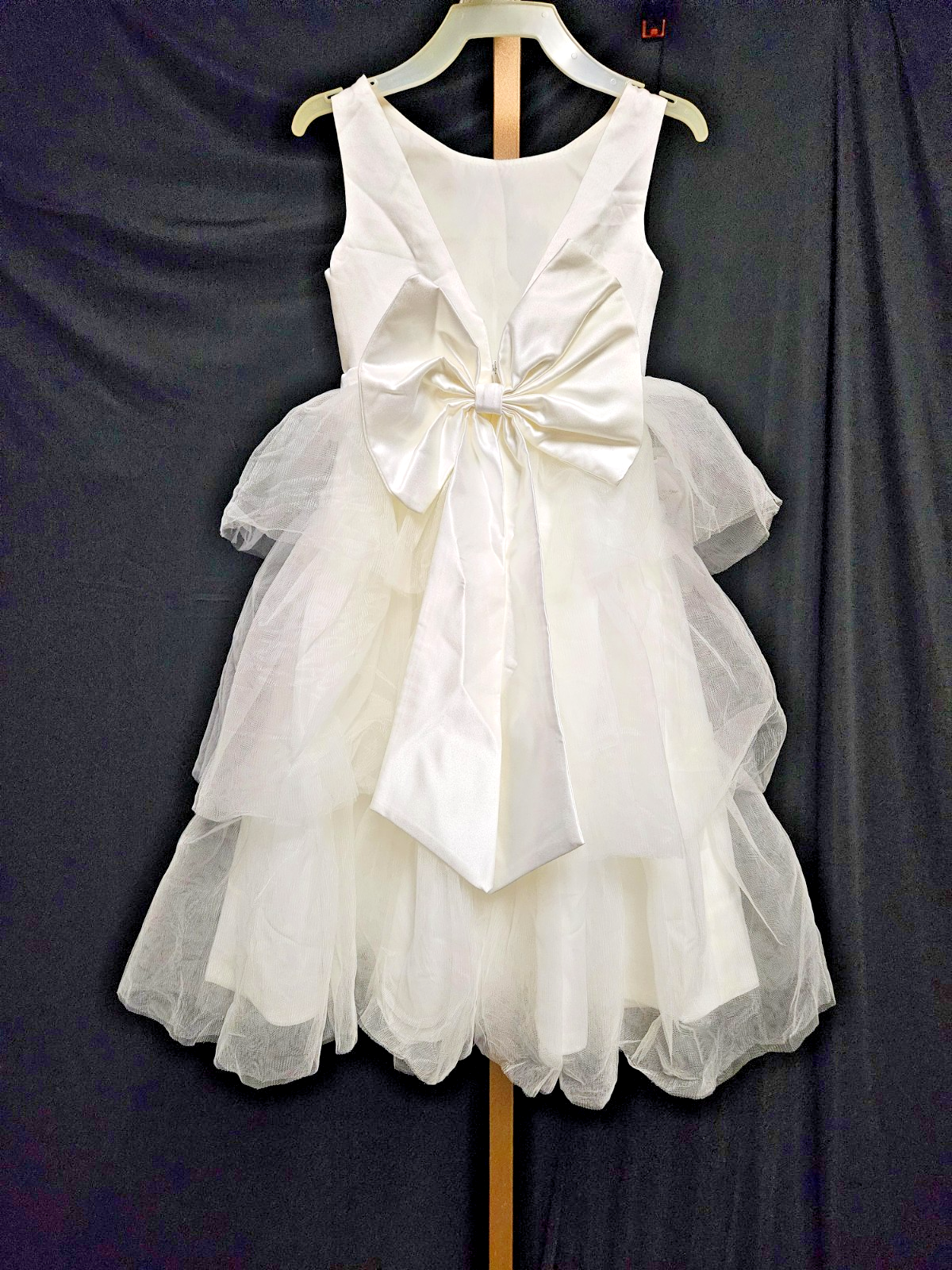 TODDLER SZ 2/3 T SLEEVELESS IVORY BOW BACK, RUFFLED TOOL FLOWERGIRL/PAGENT DRESS