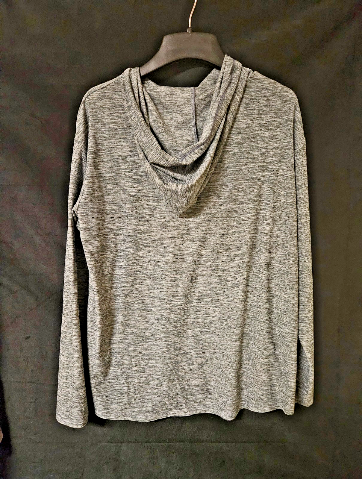 WOMEN'S MEDIUM 32 DEGRESS COOL HOODED SWEATSHIRT NWOT