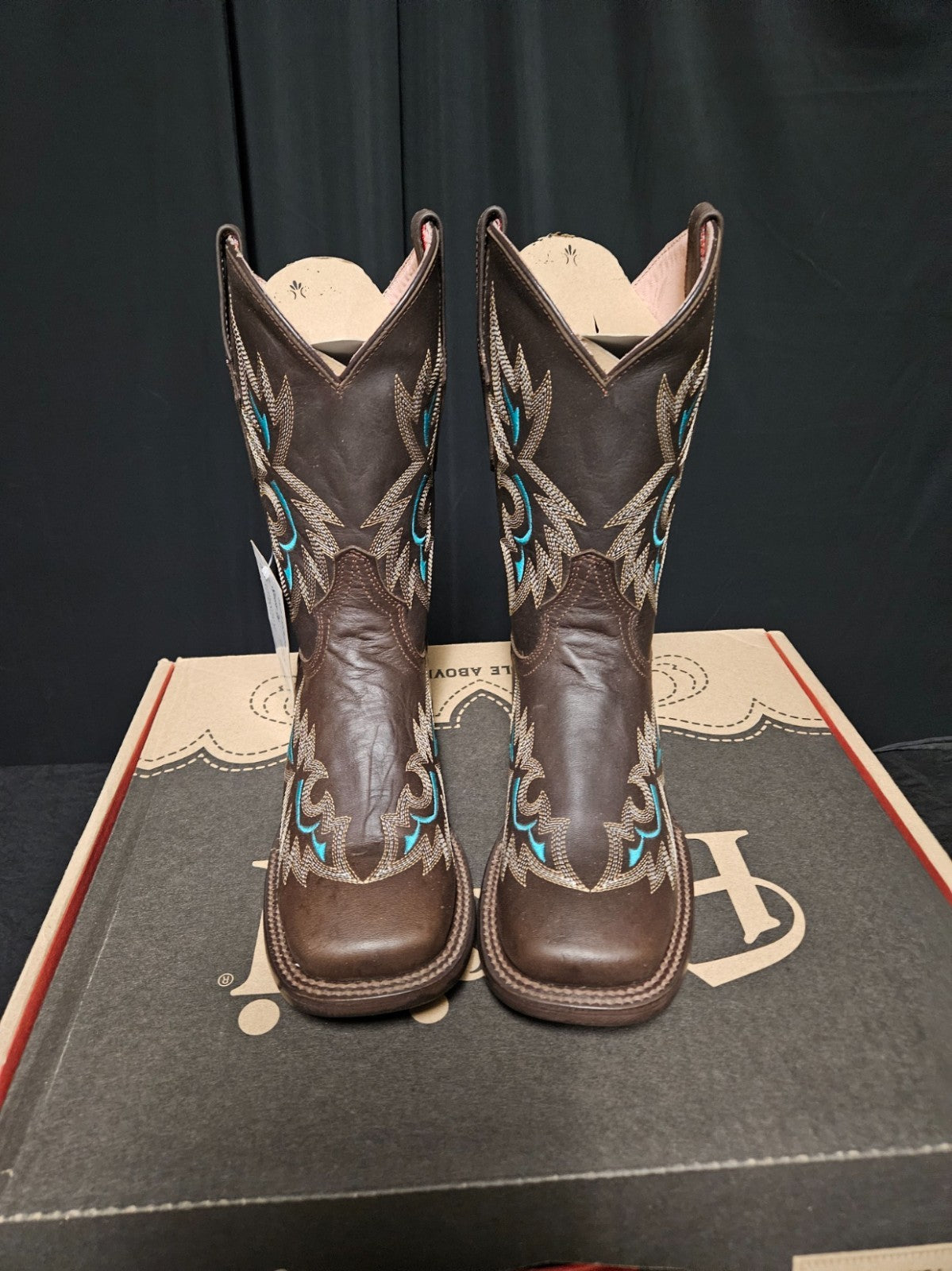 FERRINI SIZE 7.5 WOMEN'S  EMBROIDERED BETSY NICOTINE WESTERN BOOTS