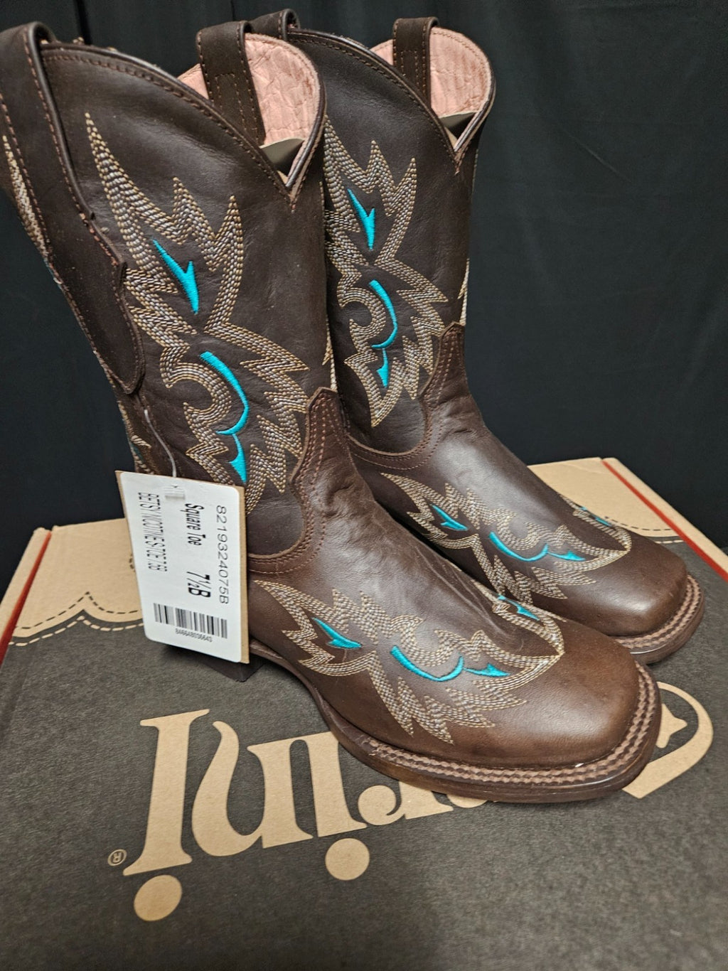 FERRINI SIZE 7.5 WOMEN'S  EMBROIDERED BETSY NICOTINE WESTERN BOOTS