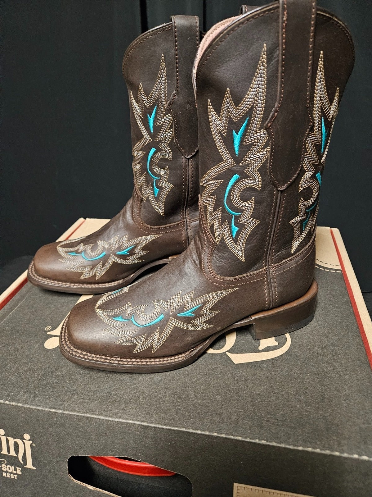 FERRINI SIZE 7.5 WOMEN'S  EMBROIDERED BETSY NICOTINE WESTERN BOOTS