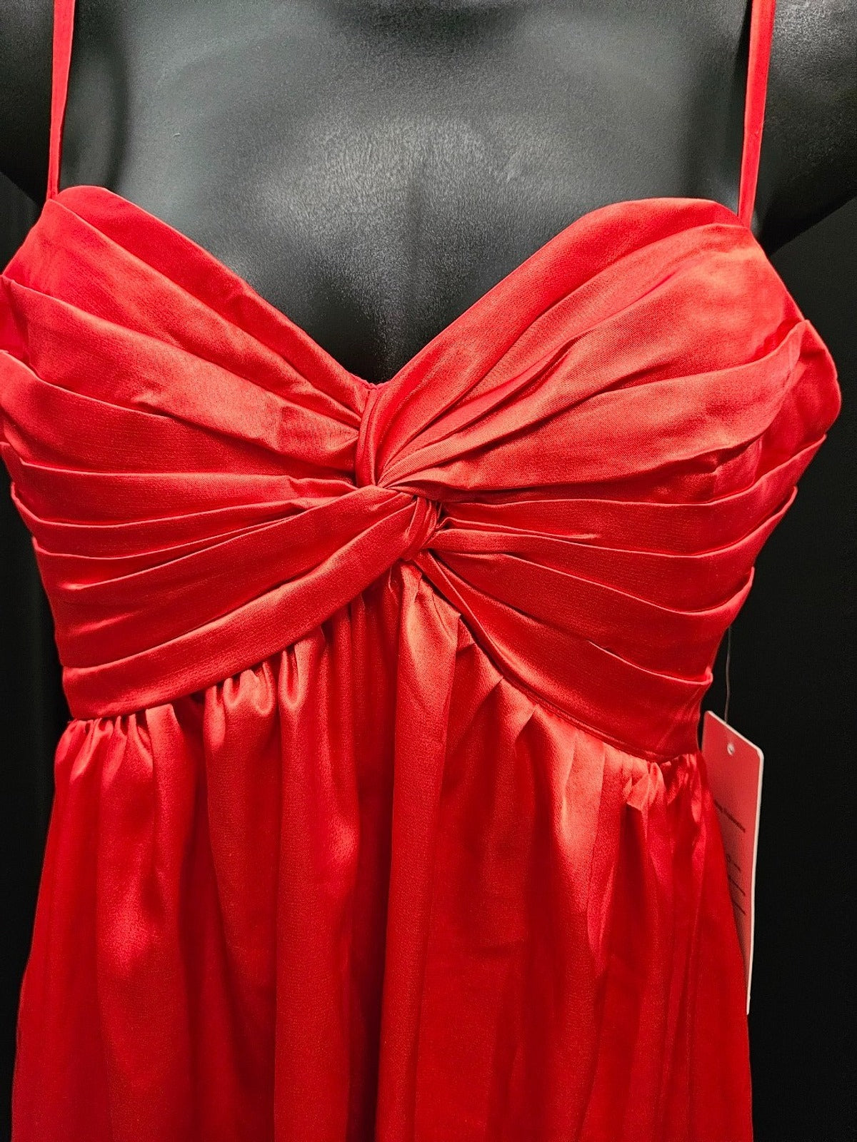 FORMAL WEAR WOMEN S RED SATIN BABYDOLL GOWN SHORT SIZE XS WILL FIT SMALL