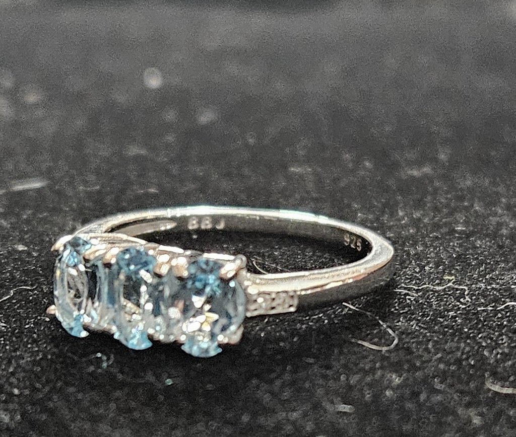 925 STERLING SILVER 3 STONE AQUAMARINE/CUBIC ZIRCONIA SIZE 6.5 RING