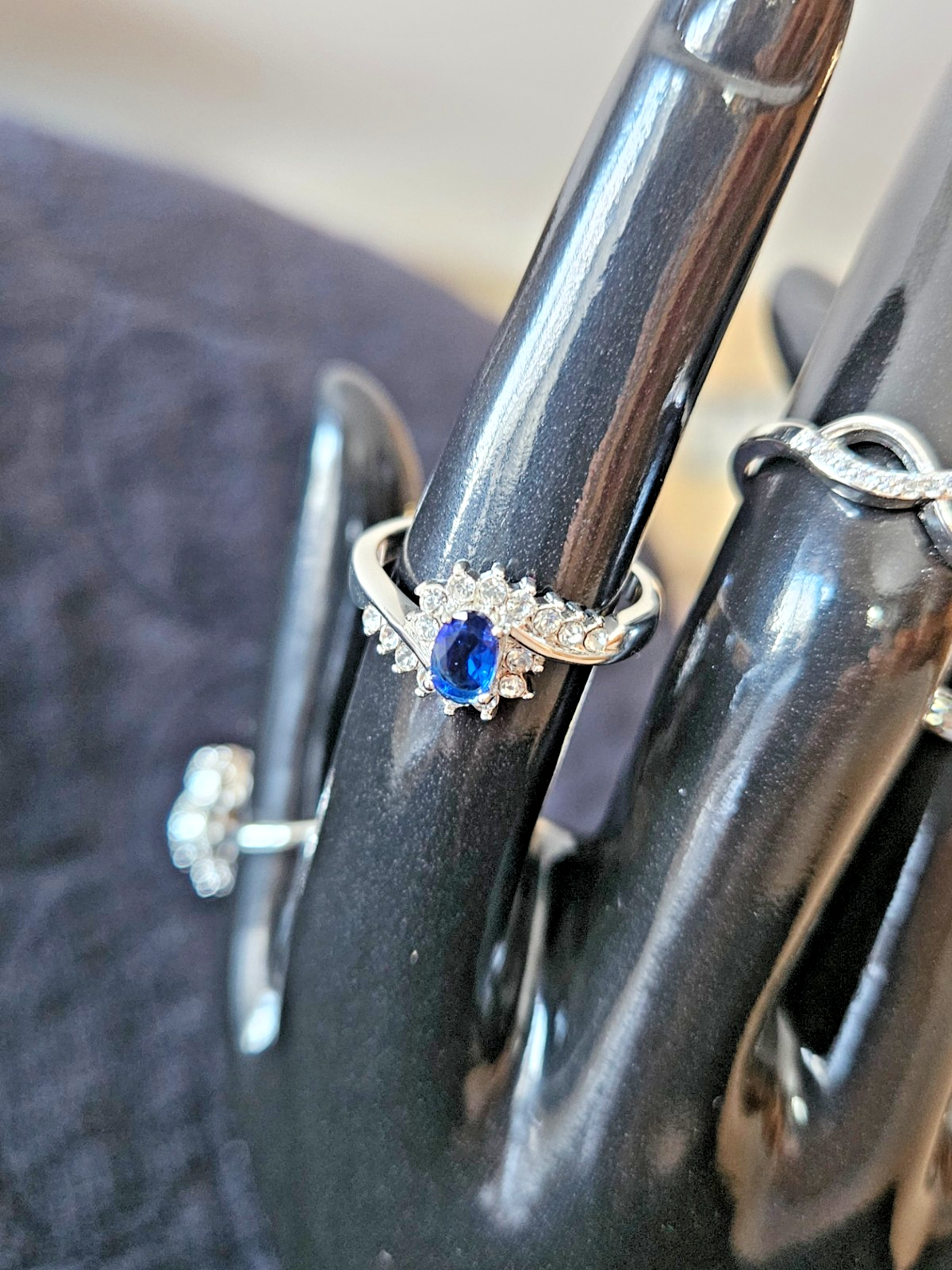 WOMEN'S BLUE CRYSTAL PURE SILVER OVER BRASS OVAL BYPASS RING SZ 8