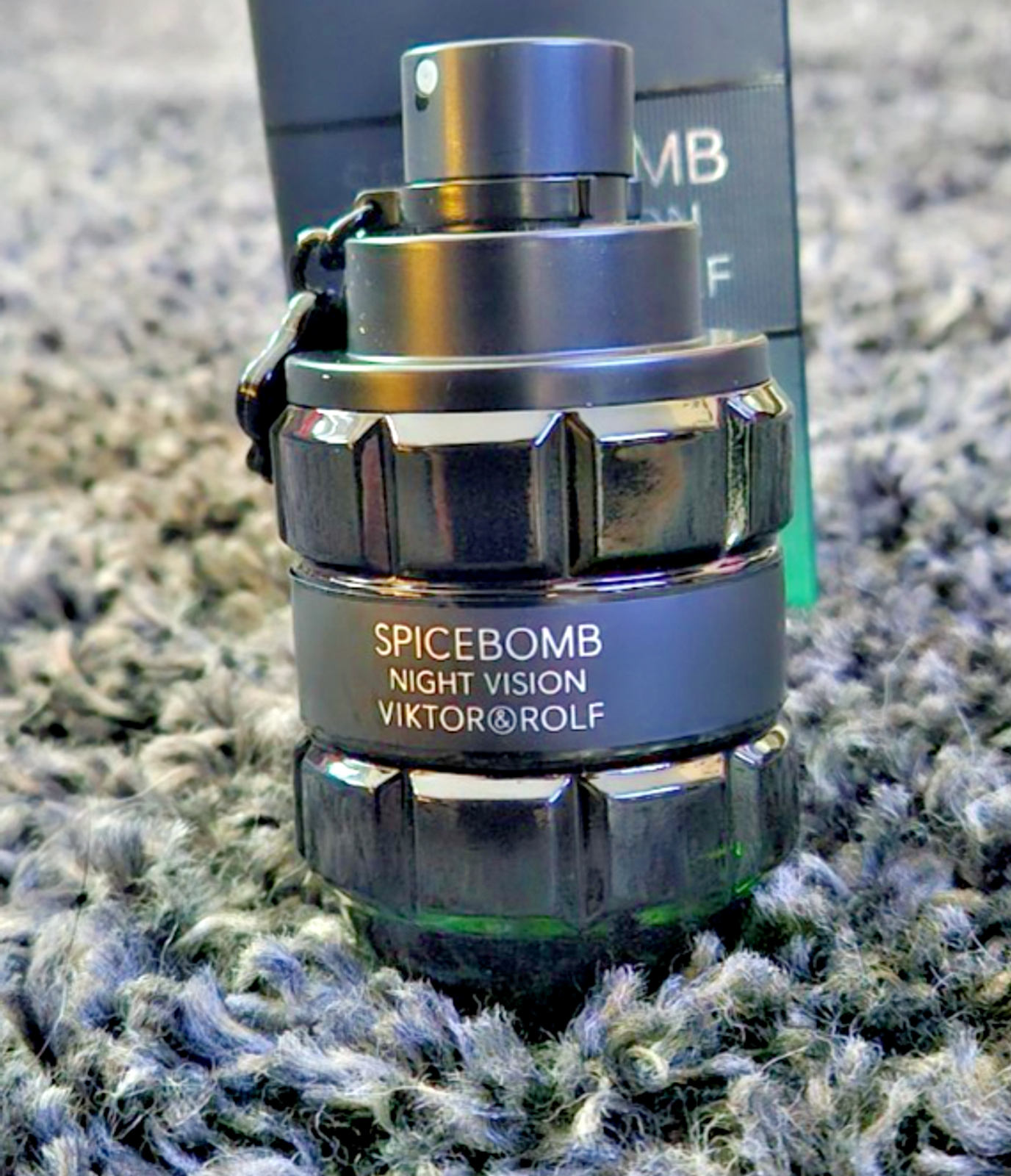SPICEBOMB NIGHT VISION VIKTOR&ROLF MEN'S COLOGNE 1.7 fl oz. BOTTLE