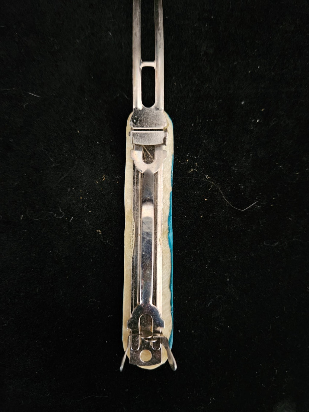 NATIVE AMERICAN OJIBWE TRIBE RAWHIDE BARRETTE PAINTED BY ALAN WHITE