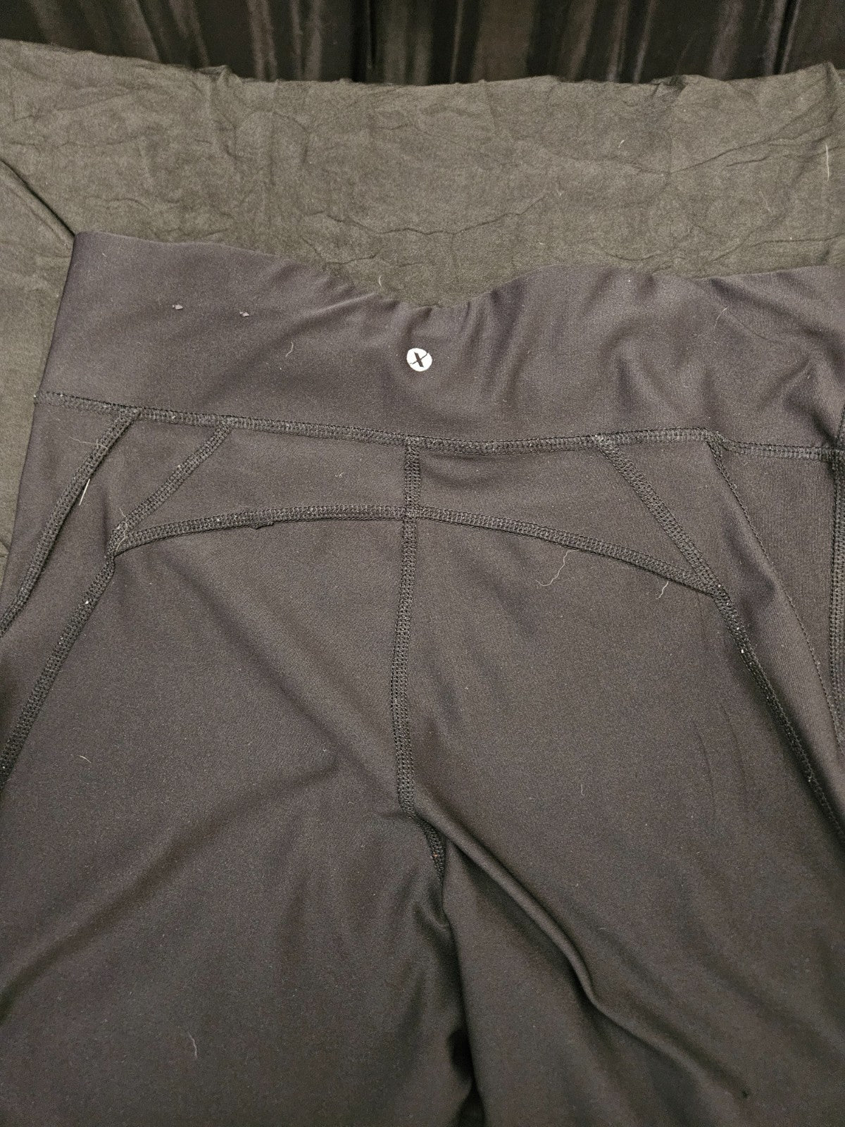 4 pr. WOMEN'S BLACK LEGGING BUNDLE SIZE MED BUTTLIFTING, CAPRI, ANKLE