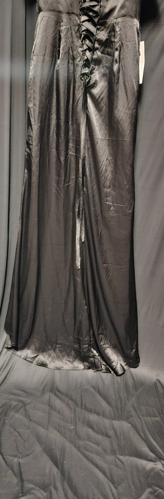 GORGEOUS BLACK SATIN OFF THE SHOULDER EVENING GOWN SIZE 10/12 PROM/FORMAL NWT