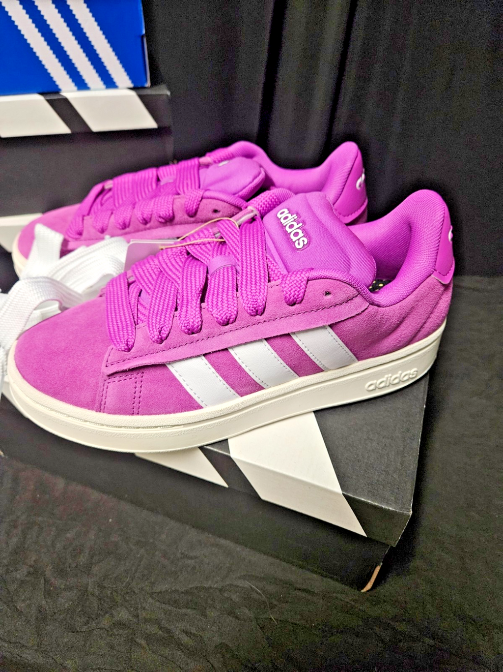 WOMEN'S ADIDAS SIZE 7 GRAND COURT ALPHA SZ 7 PURPLE/PINK TENNERS NIB XTRA LACES
