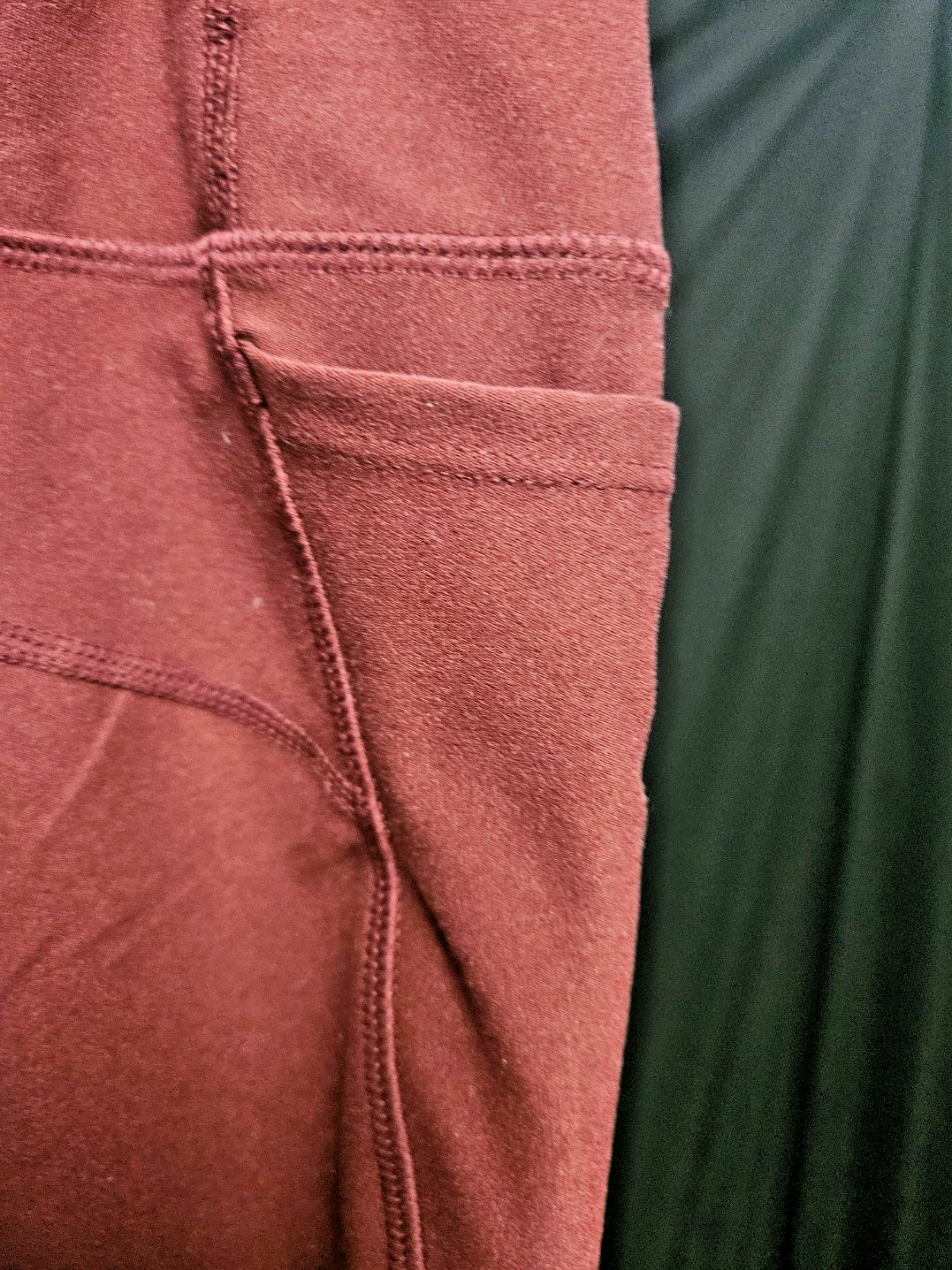 MONDETTA HIGH WAISTED POCKET ACTIVE LEGGINGS MAROON NWT SIZE SMALL NWT