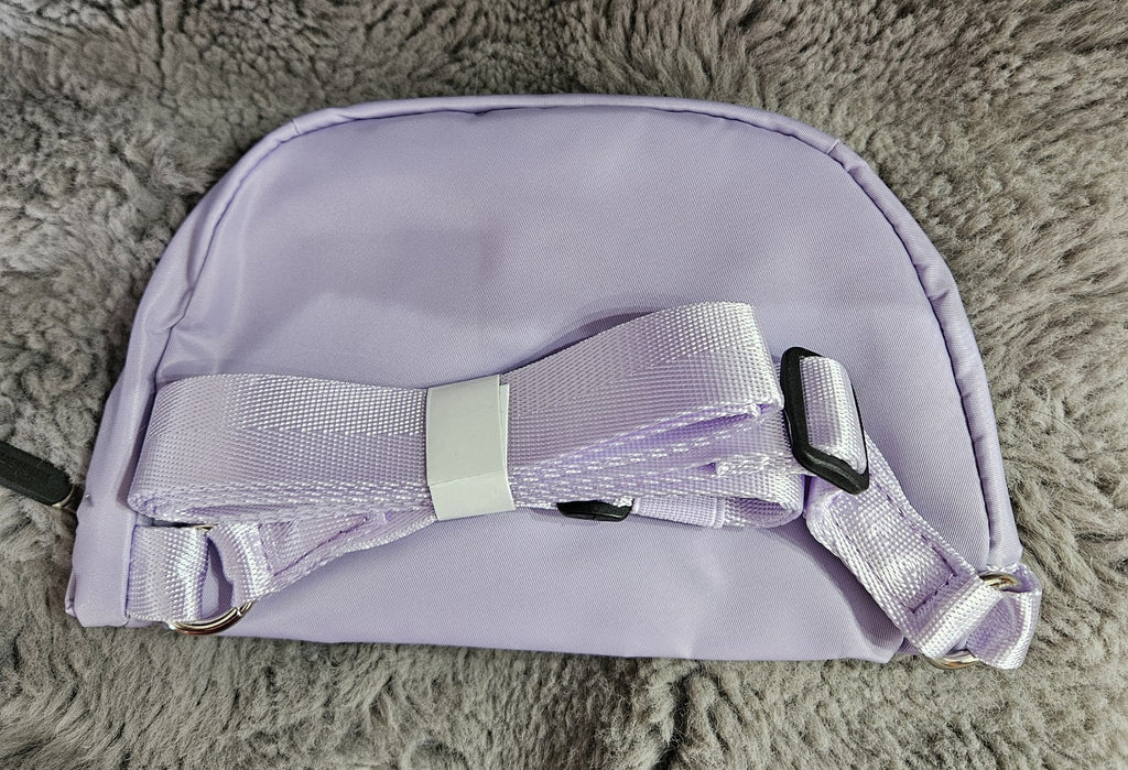 LULULEMON CITY ESSENTIALS POUCH 4L IN LAVENDER FROST NWOT