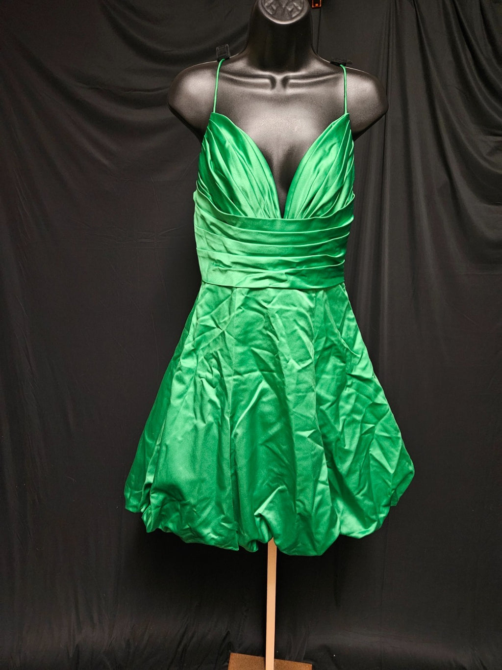 ADORABLE  DAVINCI SIZE 10 WOMEN'S SATIN BUBBLE SKIRT FORMAL PROM/COCKTAIL GOWN