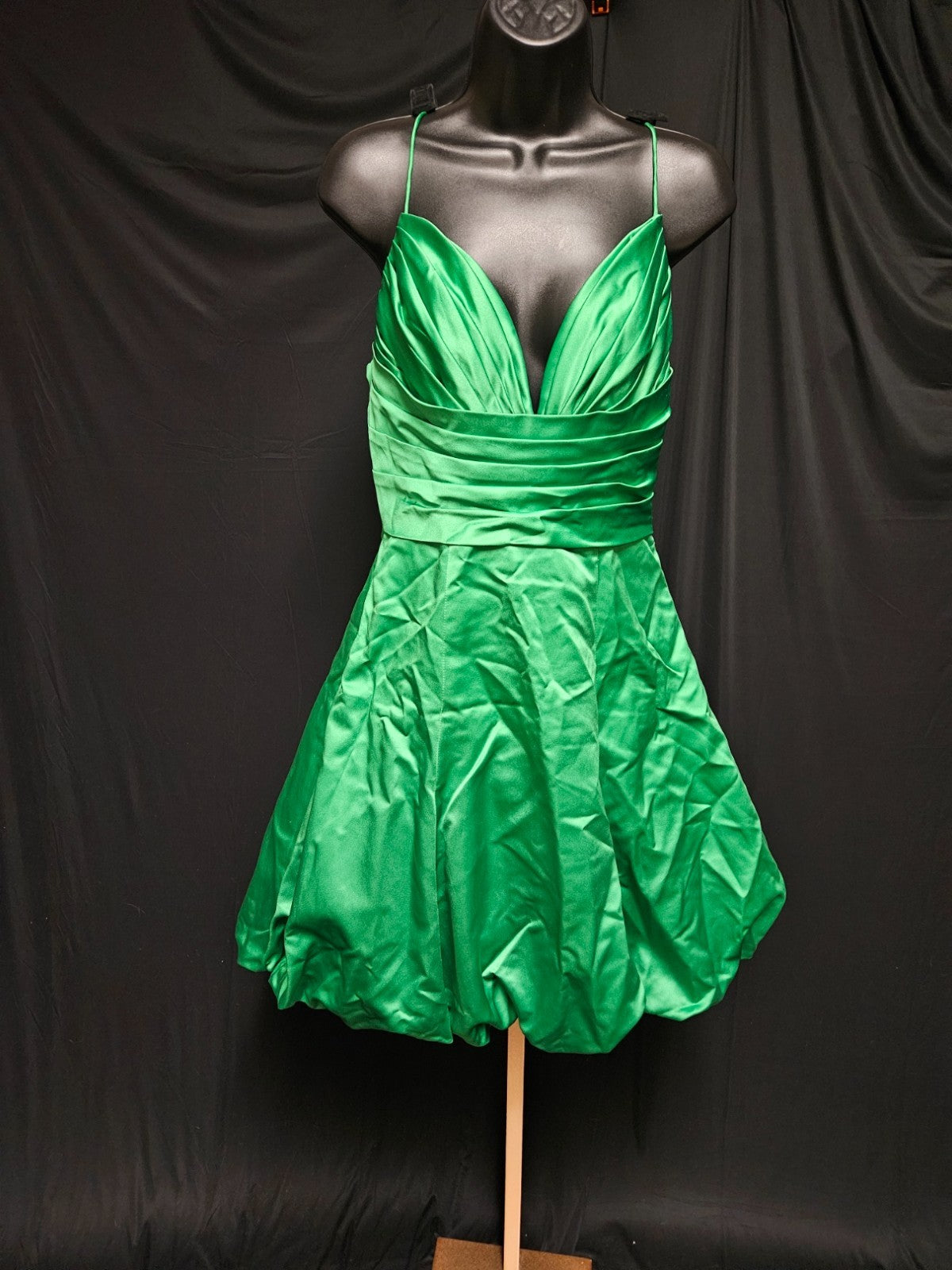 ADORABLE  DAVINCI SIZE 10 WOMEN'S SATIN BUBBLE SKIRT FORMAL PROM/COCKTAIL GOWN