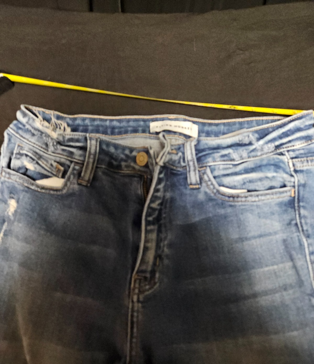 WOMEN'S JEANS BUNDLE FITS SIZES 8 TO 10 FLYING MONKEY, JUST FAB IN GOOD CONDITIO