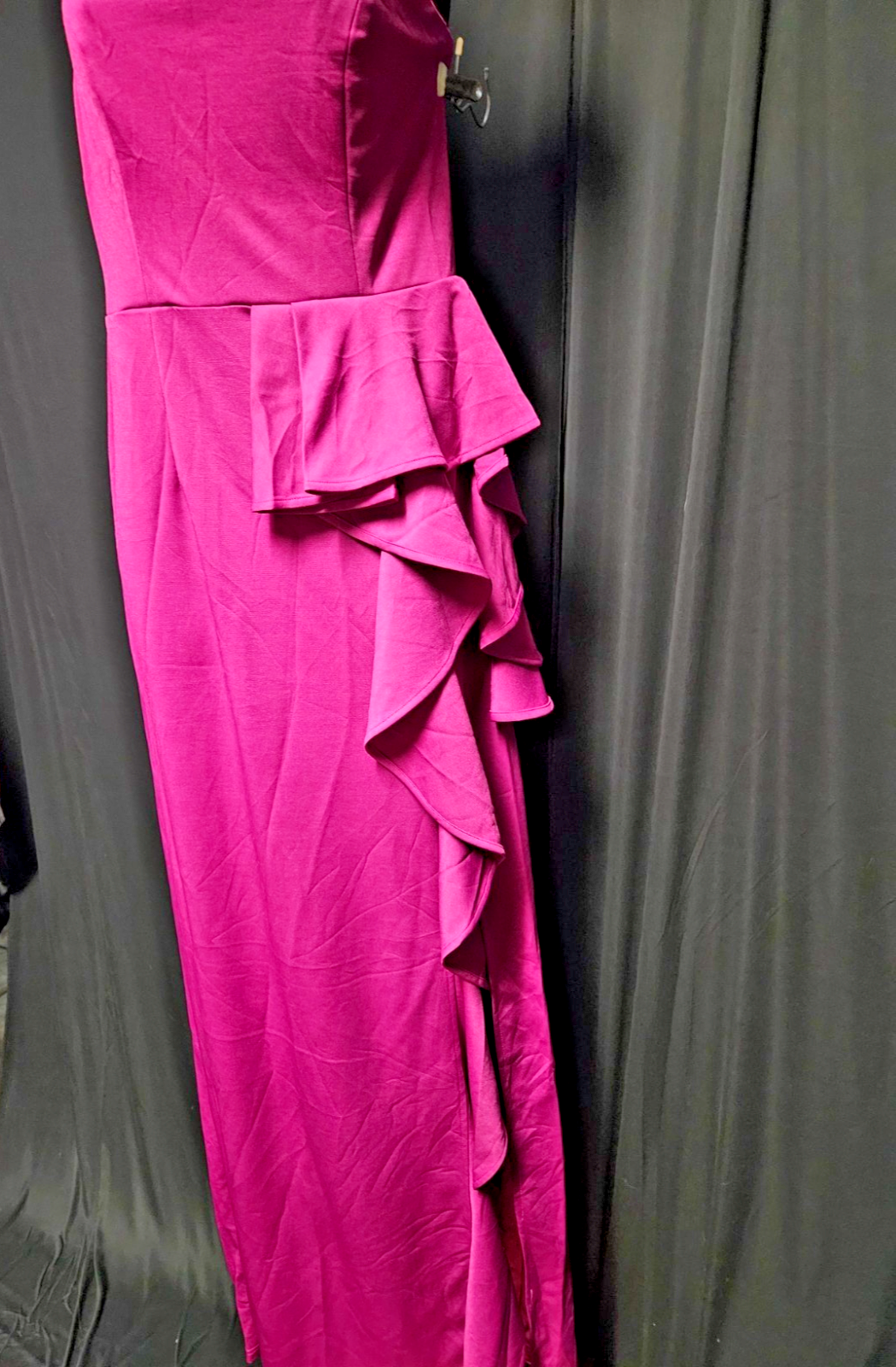 FAERIESTY ONE SHOULDER RUFFLED SCUBA GOWN PROM/FORMAL SIZE 8 NWT FUCHSIA/MAGENTA