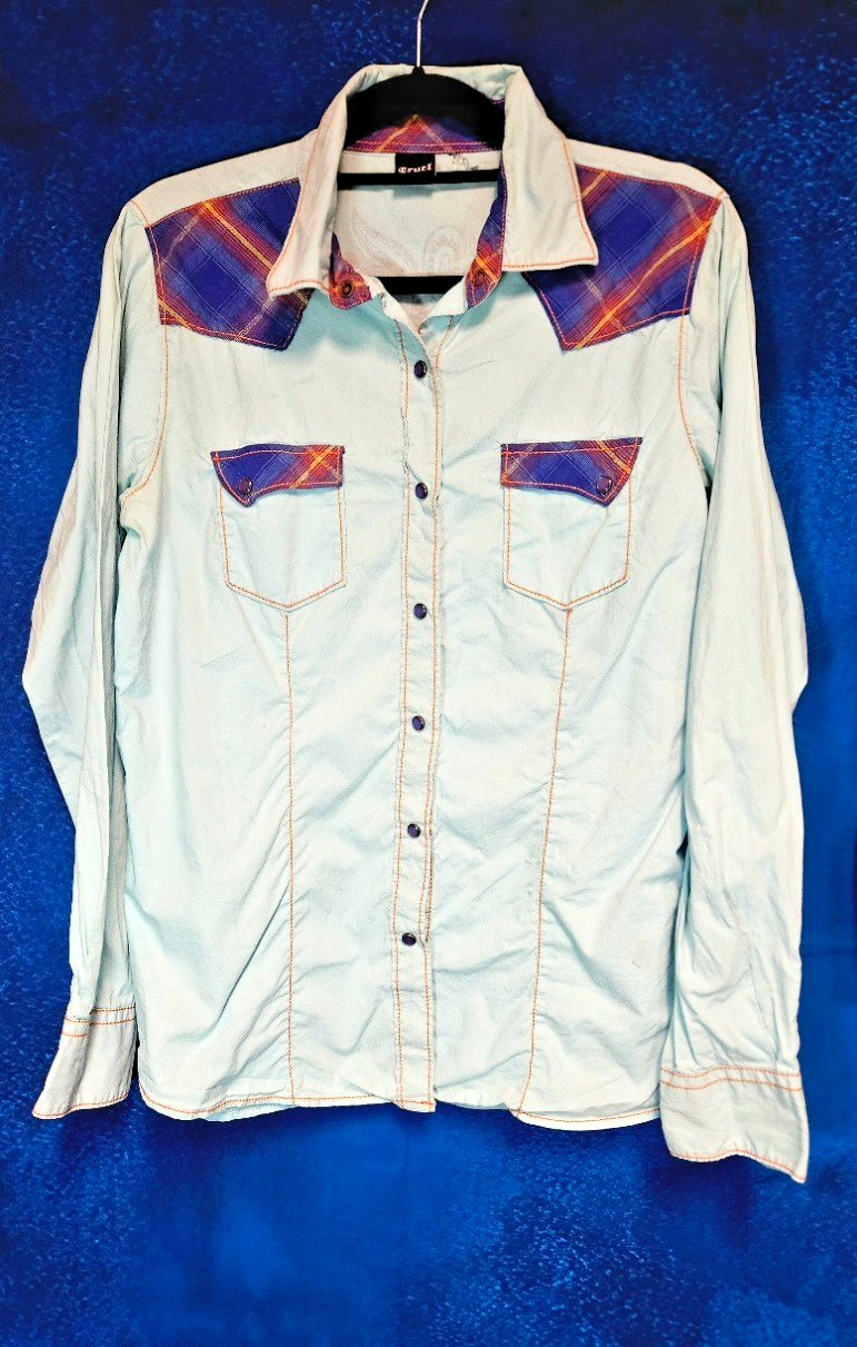 CRUEL GIRL WOMEN'S SNAP UP WESTERN SHIRT SIZE LARGE IN GREAT CONDITION