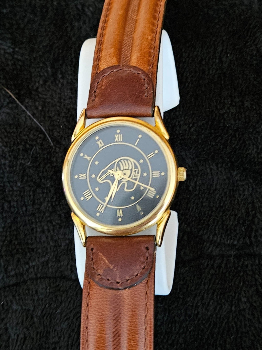 UNISEX VINTAGE TRIBAL ART-INSPIRED GOLD TONE WATCH LEATHER BAND BEAR DESIGN