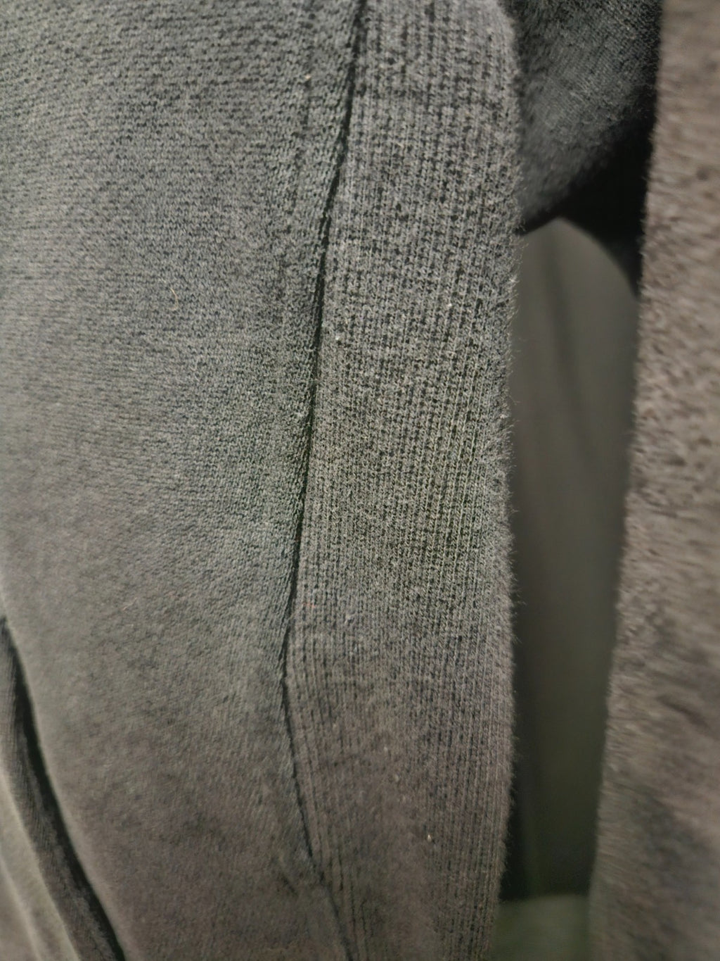 LULULEMON SIZE 6 BLACK SCUBA ZIP UP JACKET SOME FADING