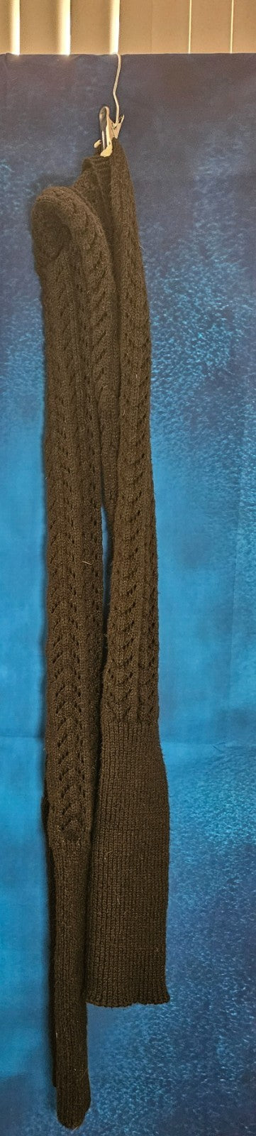 ASSORTED WOMEN'S SCARVES (COWL, TIE, WINTER) ALL 6 SCARFS