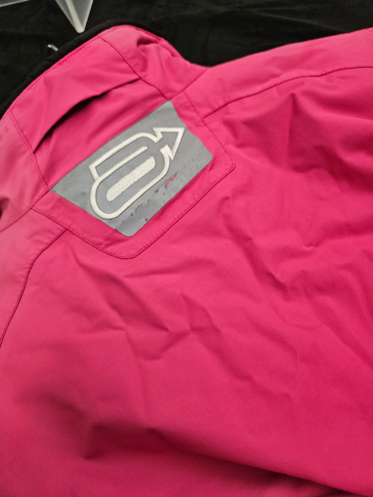 WOMEN'S ARCTIVA XS SNOWMOBILE JACKET PINK/GRAY CAMO SLIGHT AREA SUN DAMAGE