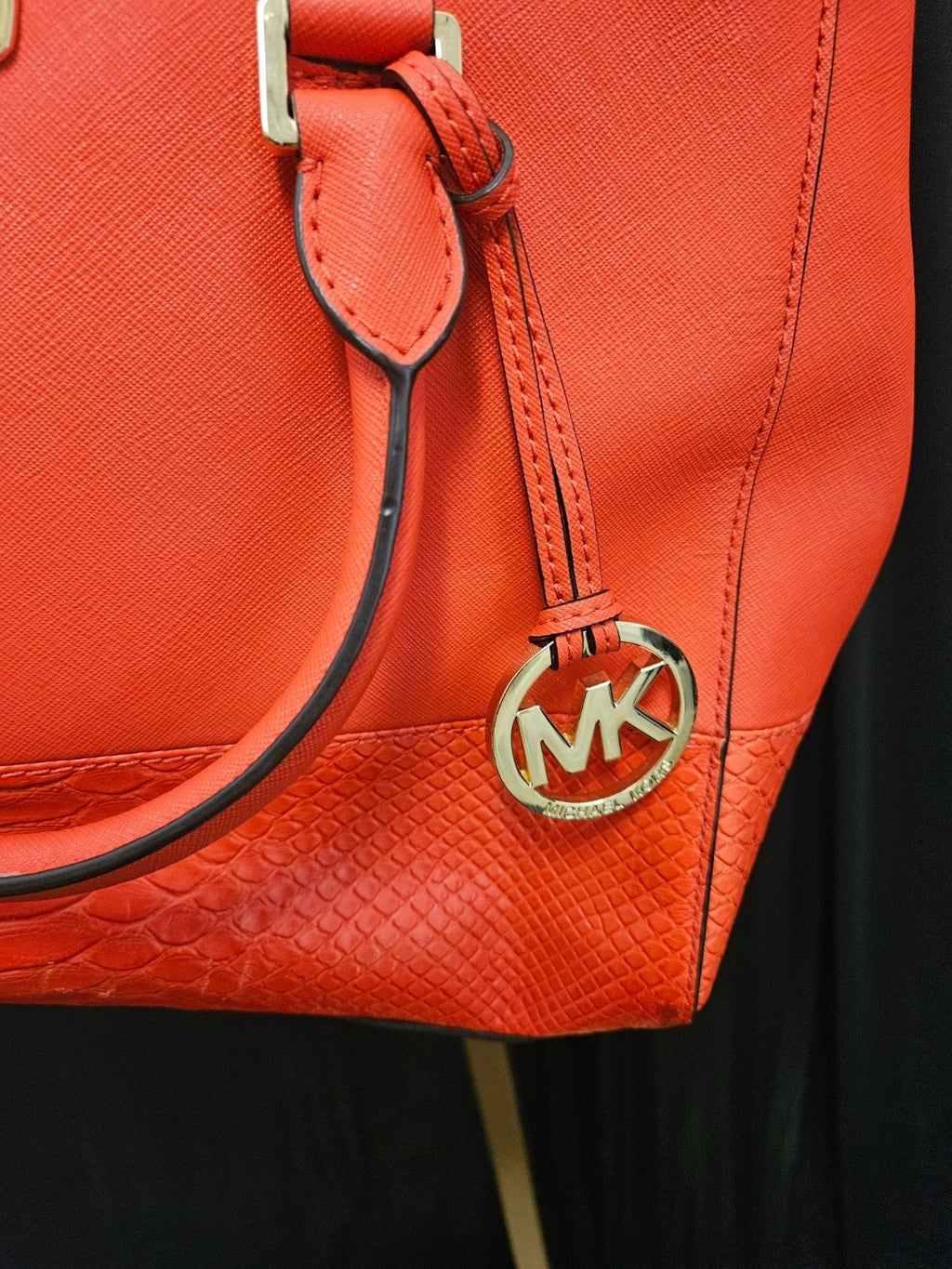 MICHAEL KORS KELLEN SAFFIANO LEATHER SATCHEL ORANGE IN EXCELLENT CONDITION