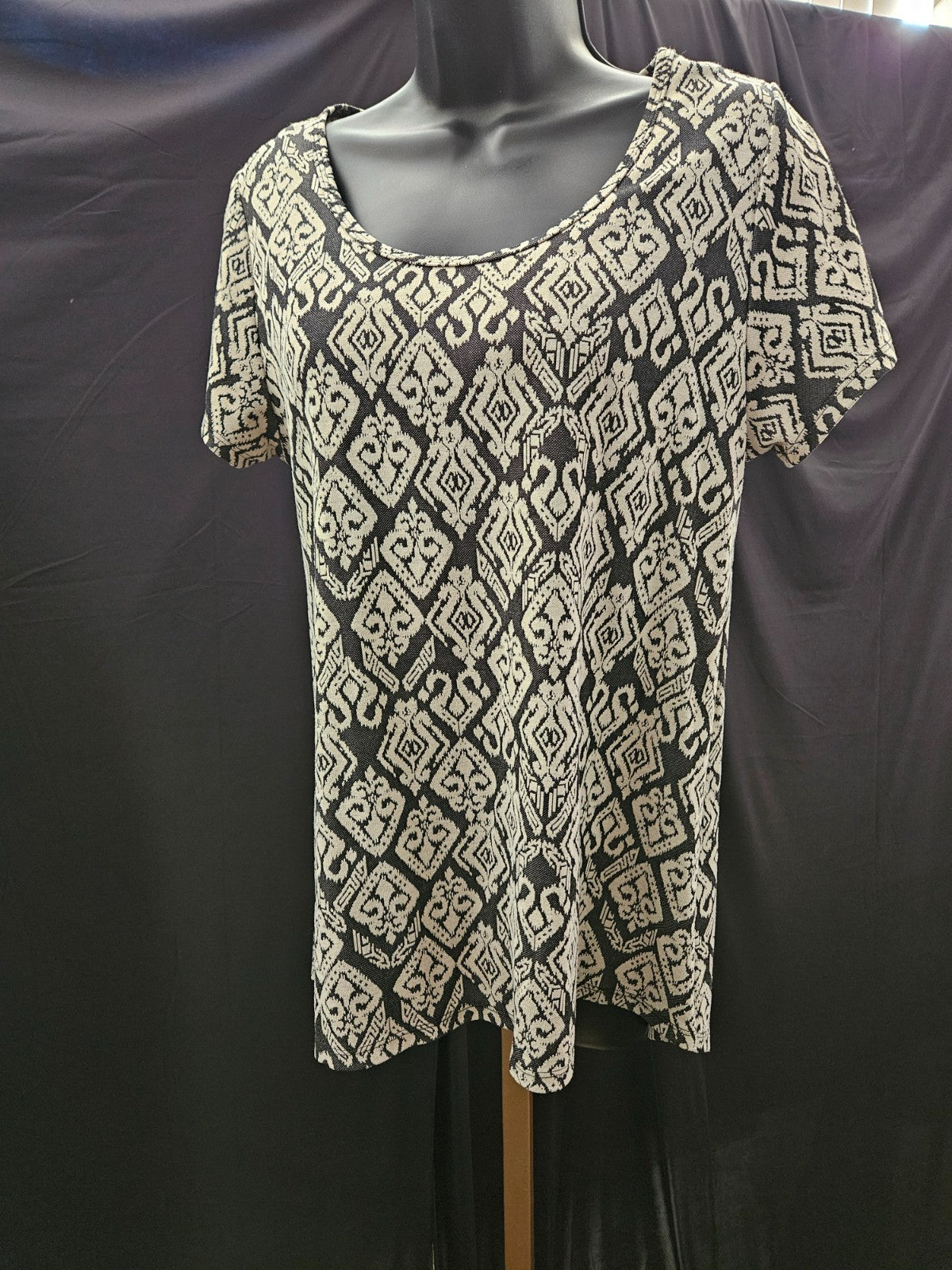 LULAROE WOMEN'S SIZE M MULTI PATTERN TUNIC TOP PRE-OWNED