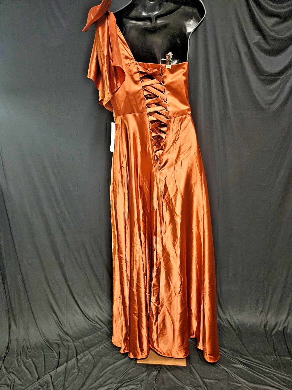 GORGEOUS COPPER SIZE 8/10 M LONG SATIN GOWN PROM/FORMAL