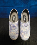 WOMEN'S OHMMM NURSING SHOES SIZE 6.5 GREY PAISLEY PRINT