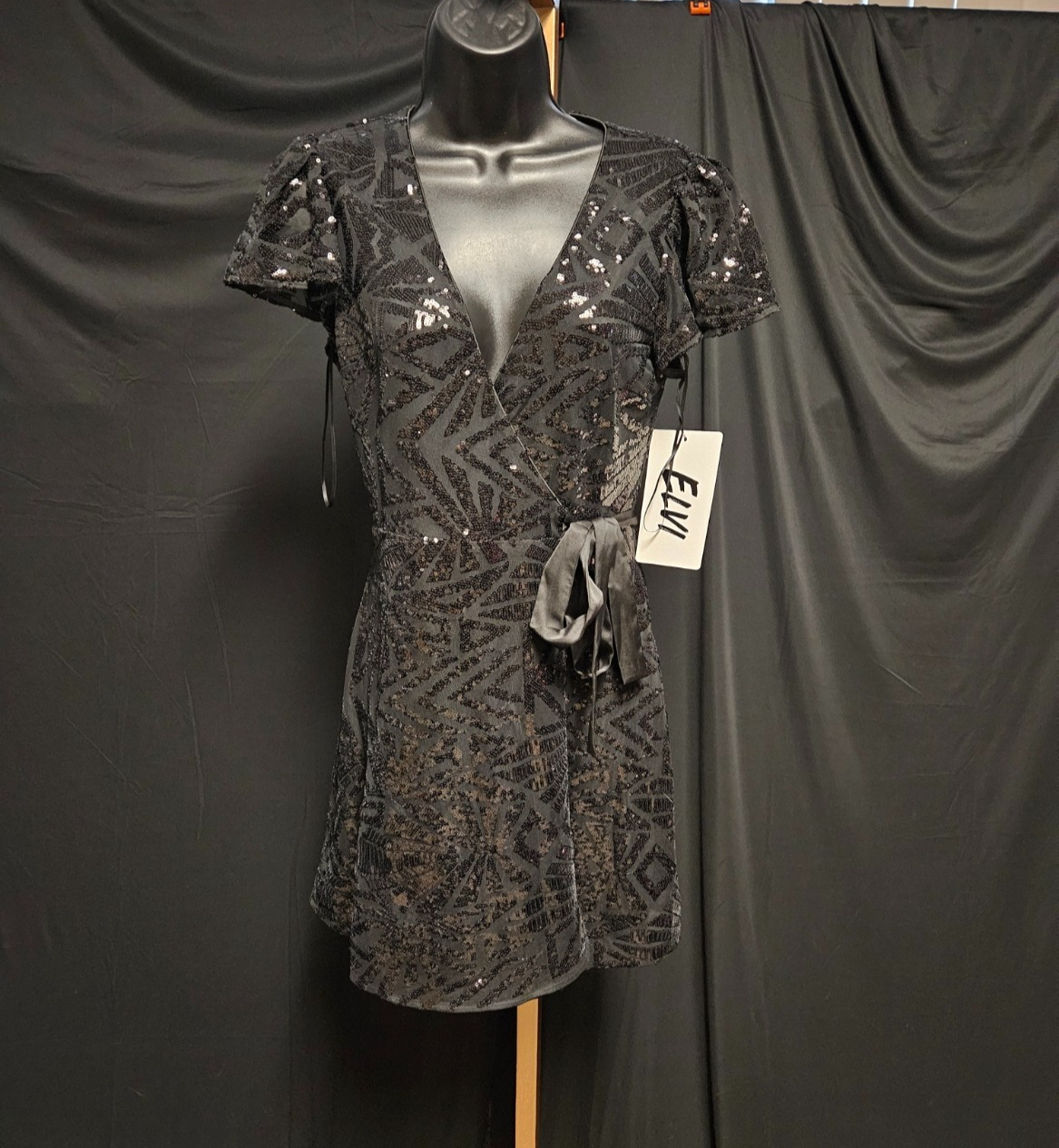 ELVI WOMENS SZ M BLACK SEQUIN WRAP SHORT COCKTAIL /PROM GOWN NWT