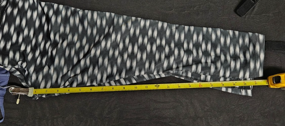 NIKE PRINTED RELAY CROP ATHLETIC RUNNING PANTS/TIGHTS SIZE M USED