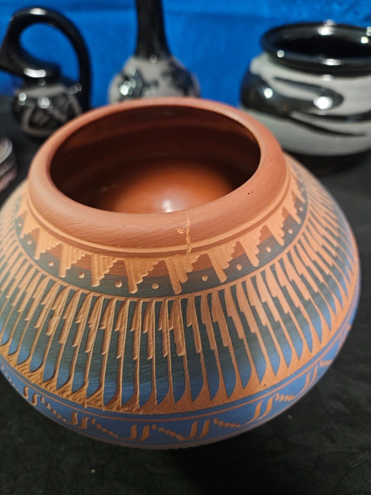HANDMADE VINTAGE NATIVE AMERICAN ETCHED POTTERY BY ERNEST WATKININ JR NAVAJO