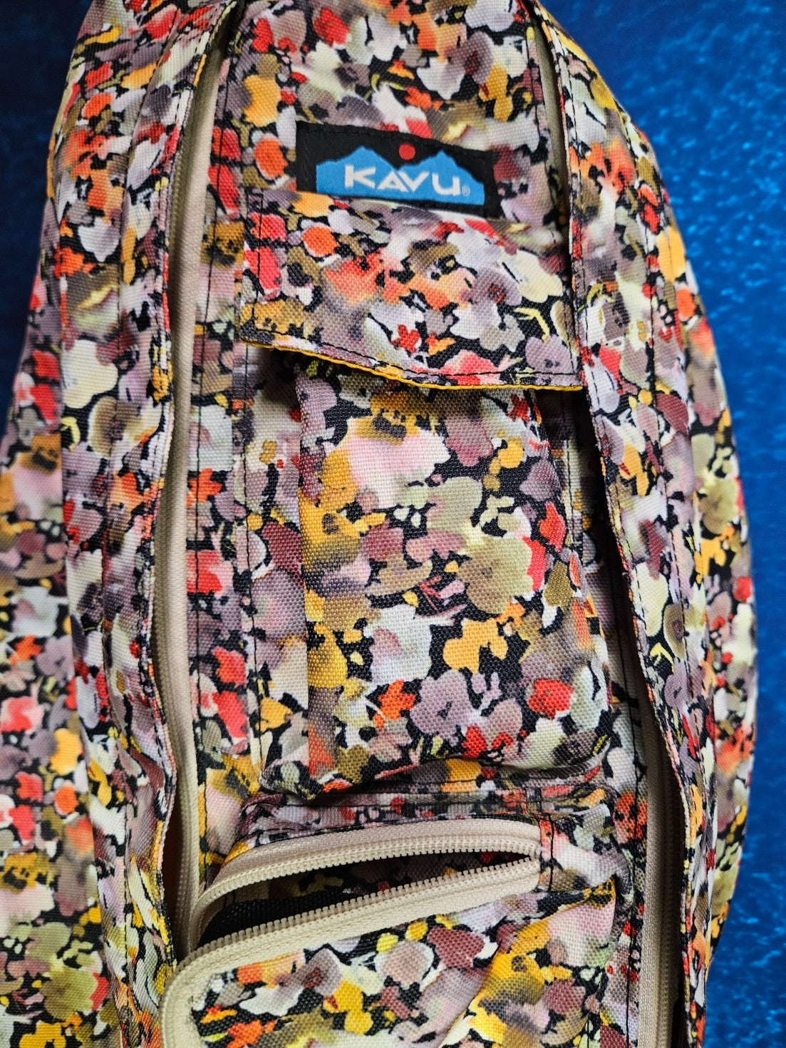 KAVU WILD SPOTS Rope Sling Bag Crossbody Backpack Cotton Canvas Mini Hiking Camp