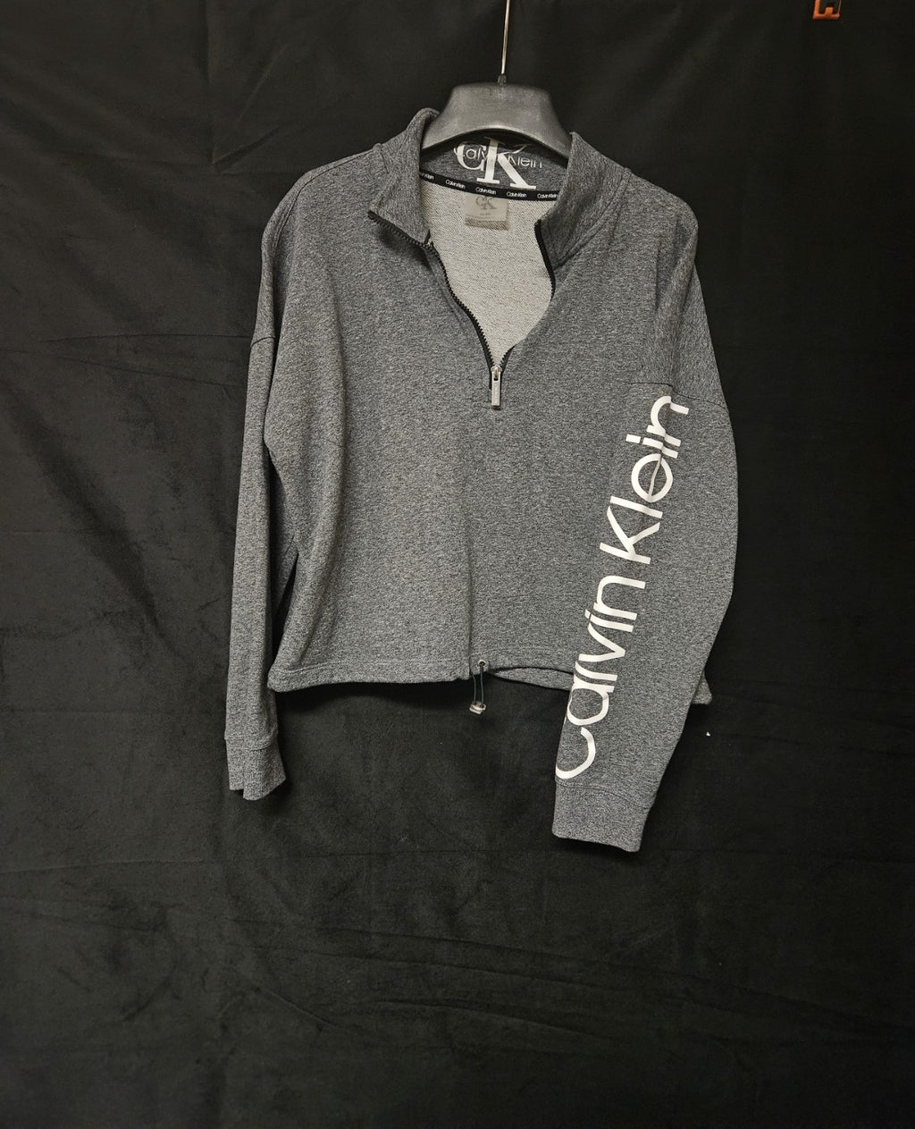 Women's Size XL Calvin Klein Crop Sweatshirt toggle tie at waist