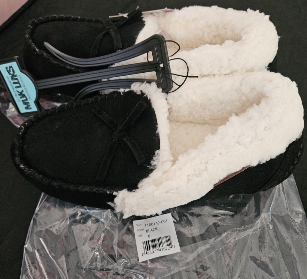 WOMEN'S SIZE 8 MUK LUK SLIPPERS BLACK SUEDE / WOOL NWT