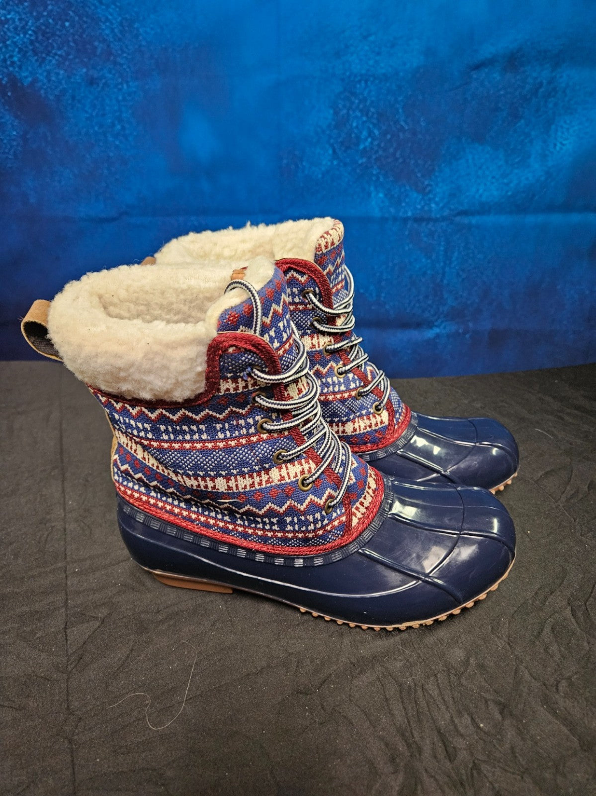 WOMEN'S SIZE 6.5 JUST FAB CROCHET INSULATED DUCK BOOTS