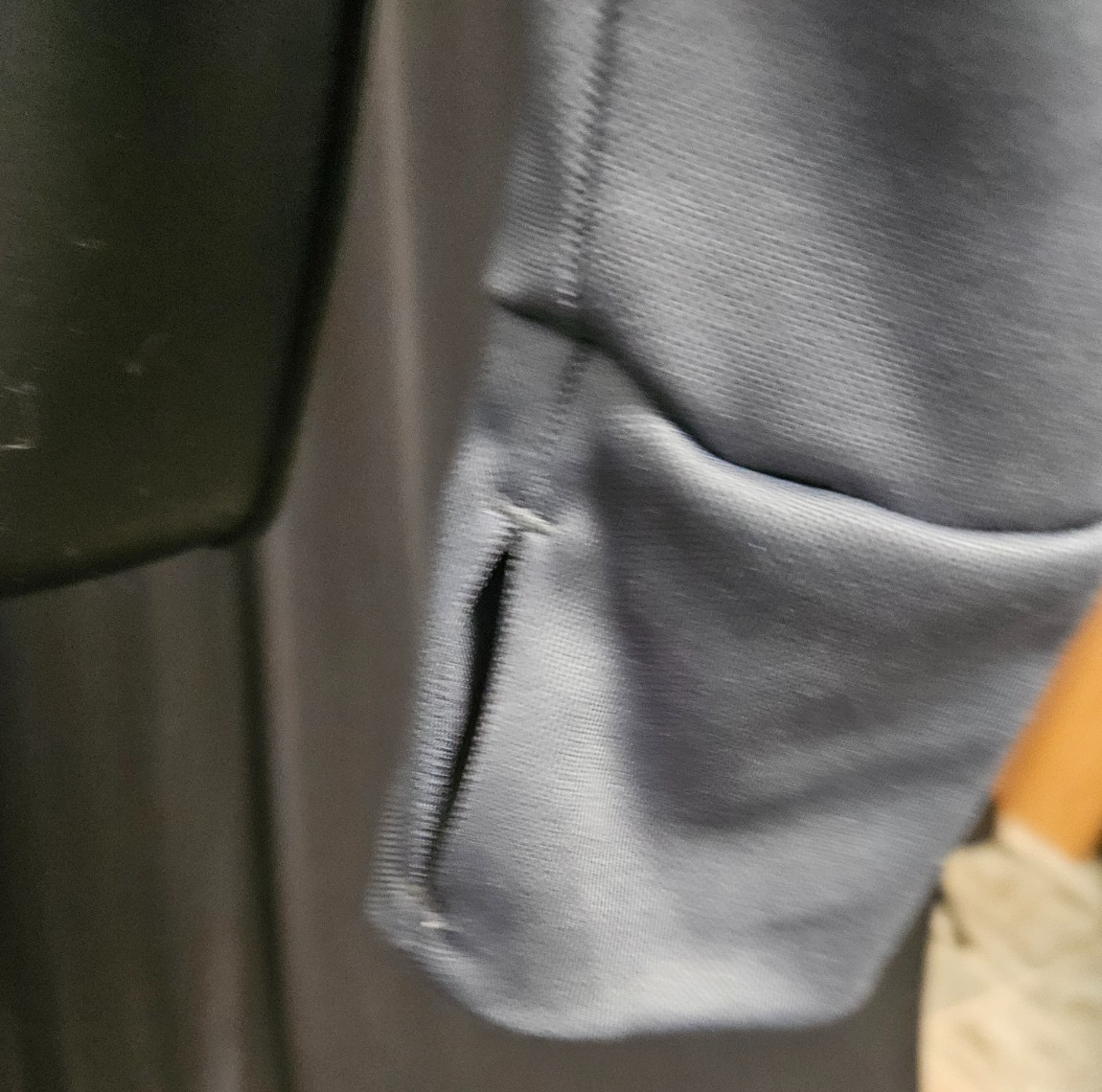 SOFFE SIZE SMALL WOMENS GRAY/PINK TRACK SUIT IN EXCELLENT CONDITION