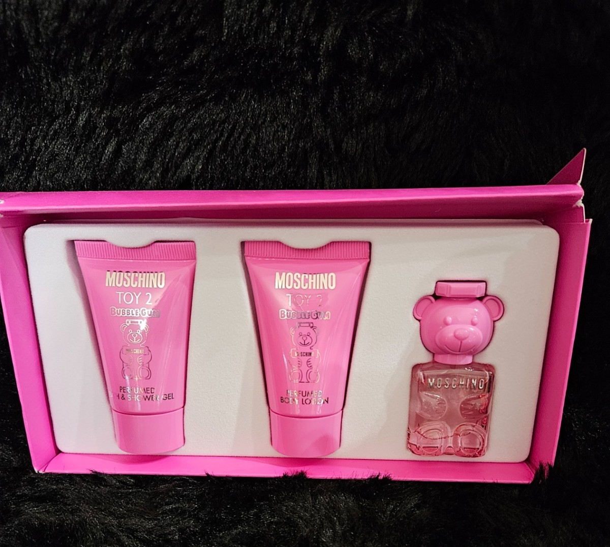 MOSCHINOTOY 2  SHOWER GEL, BODY LOTION, PERFUME SET BUBBLEGUM TRAVEL SIZE