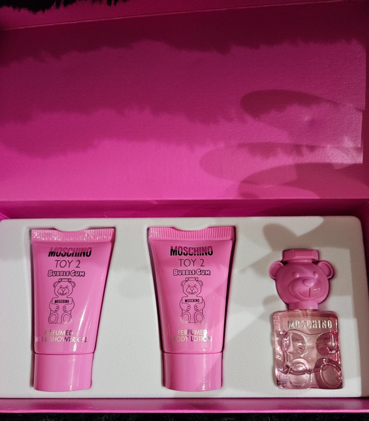 MOSCHINOTOY 2  SHOWER GEL, BODY LOTION, PERFUME SET BUBBLEGUM TRAVEL SIZE