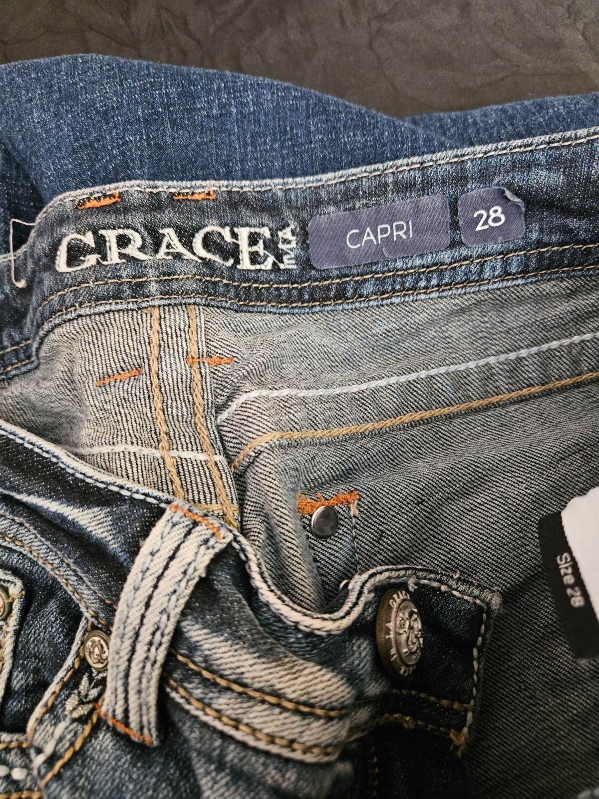 Women's SouthWestern Embellished Grace in LA Capri Jeans Size 28
