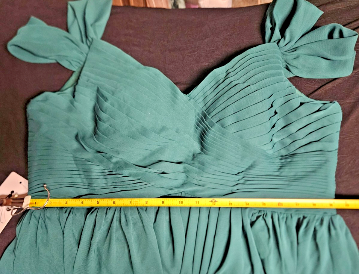 WOMEN'S SIZE 18 DARK GREEN CHIFFON OFF THE SHOULDER GOWN PROM/FORMAL NWT