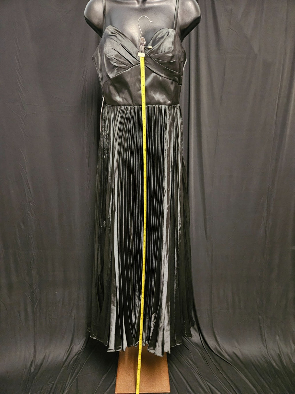 FAERIESTY FORMAL BLACK SATIN PLEATED CORSET GOWN SIZE SMALL