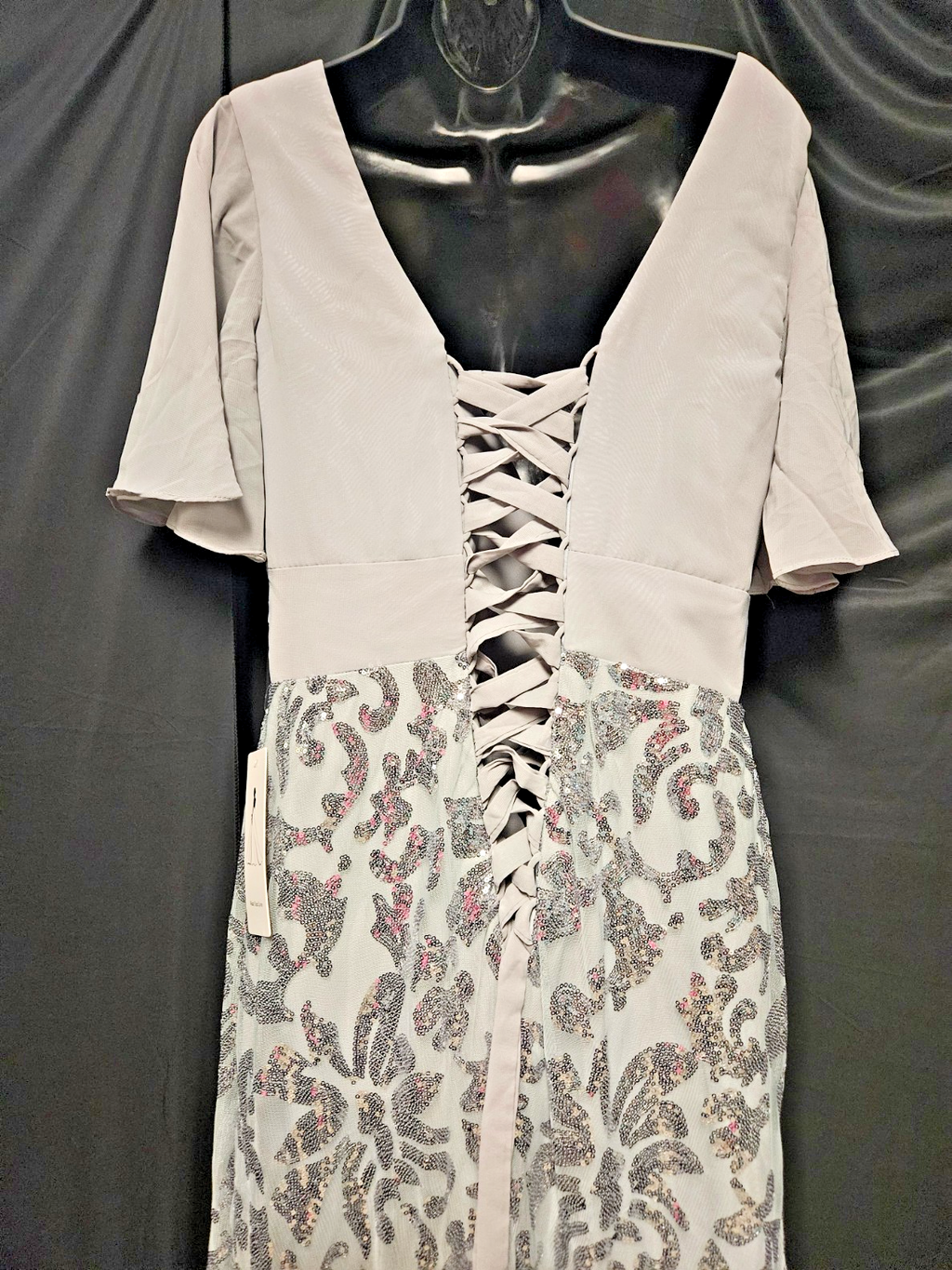 SZ 14 DEEP V-NECK SILVER-TONED,SEQUINED,FLORAL PATTERN FORMAL/PROM/GOWN CORSET